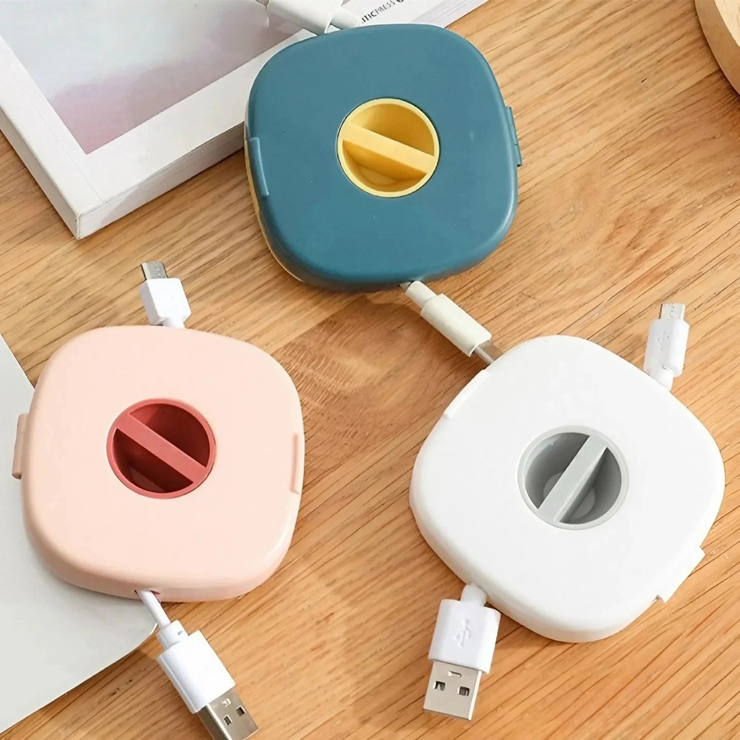 Portable Round USB Cable Winder Small Cable Organizer Rotating Data Cable Organizer Mobile Phone Mobile Charging Cable Winder