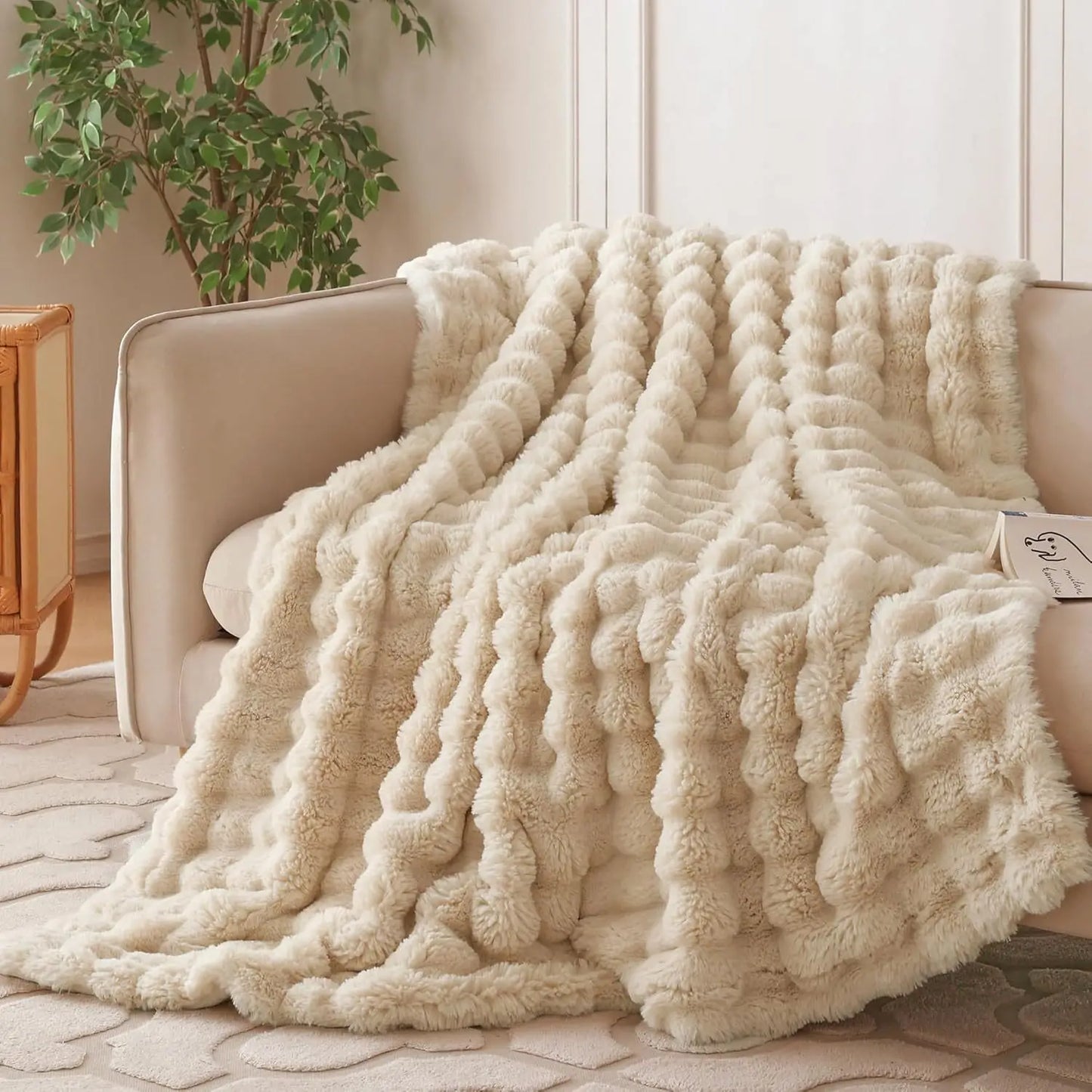 Thickened Warm Bubble Quilted Double Layer Soft Luxury Faux Rabbit Fur Blanket Living Room Bedroom Sofa Cover Blanket