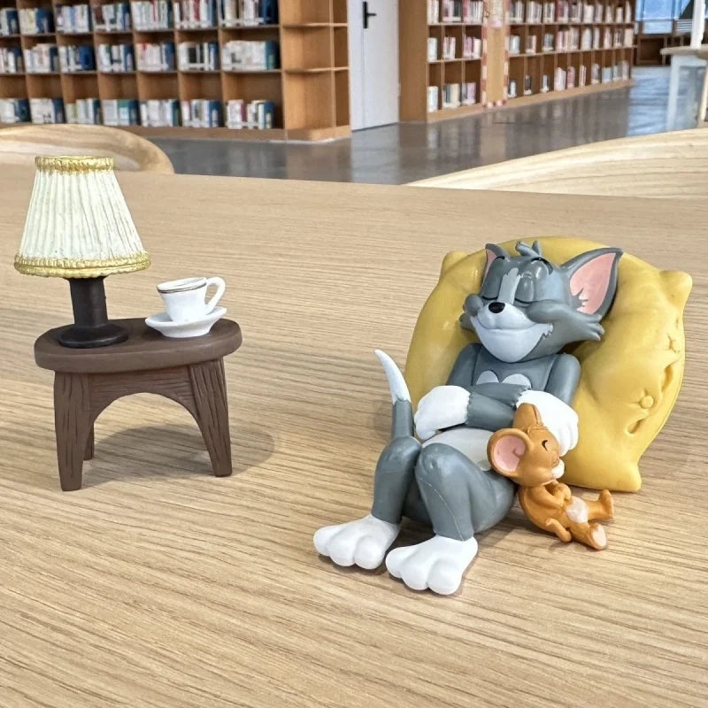8.5cm Cute Cartoon Tom Cat Jerry Model Toy Kawai Mouse Cat Car Desktop Decoration Action Character Miniature Statue Collect Gift
